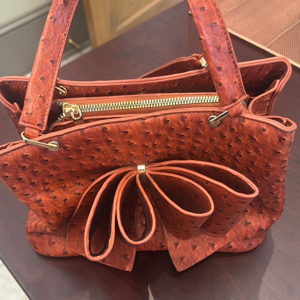 Elegant Orange/Brown Bow Handbag - Picture 3 of 12